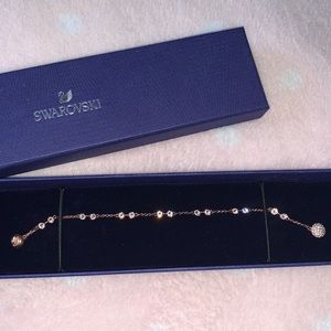 Swarovski rose gold bracelet with magnetic closure